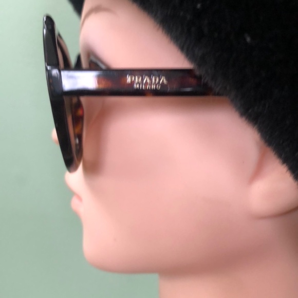 Prada PR 16US Heritage Oversized Sunglasses